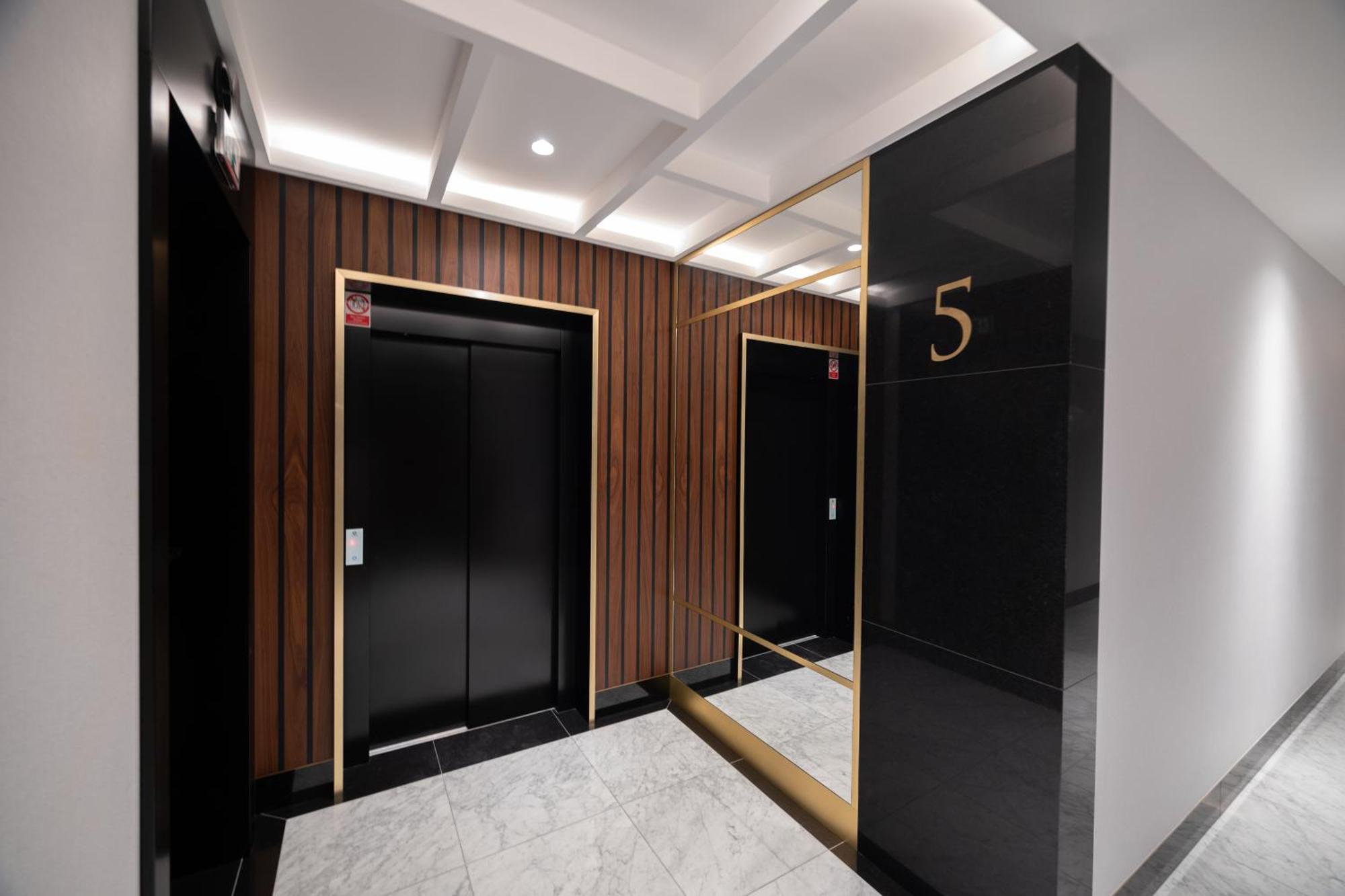 Apartment Brabank Riverside Stara Stocznia Premium Sauna & Gym Gdańsk Eksteriør billede